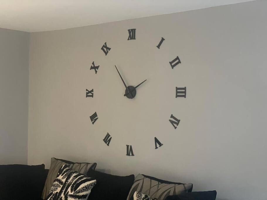 Rivendell Modern 2 Bedroom Apartment In St Peters Village Sleeps 6 Broadstairs Exterior photo