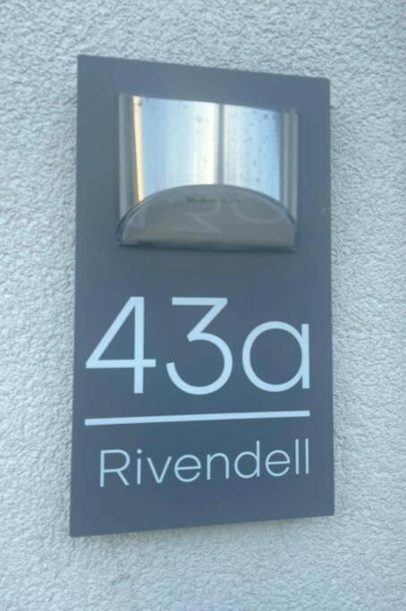 Rivendell Modern 2 Bedroom Apartment In St Peters Village Sleeps 6 Broadstairs Exterior photo